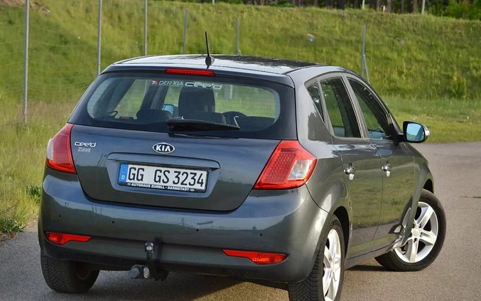 Kia Ceed cena 24900 przebieg: 88000, rok produkcji 2010 z Margonin małe 211